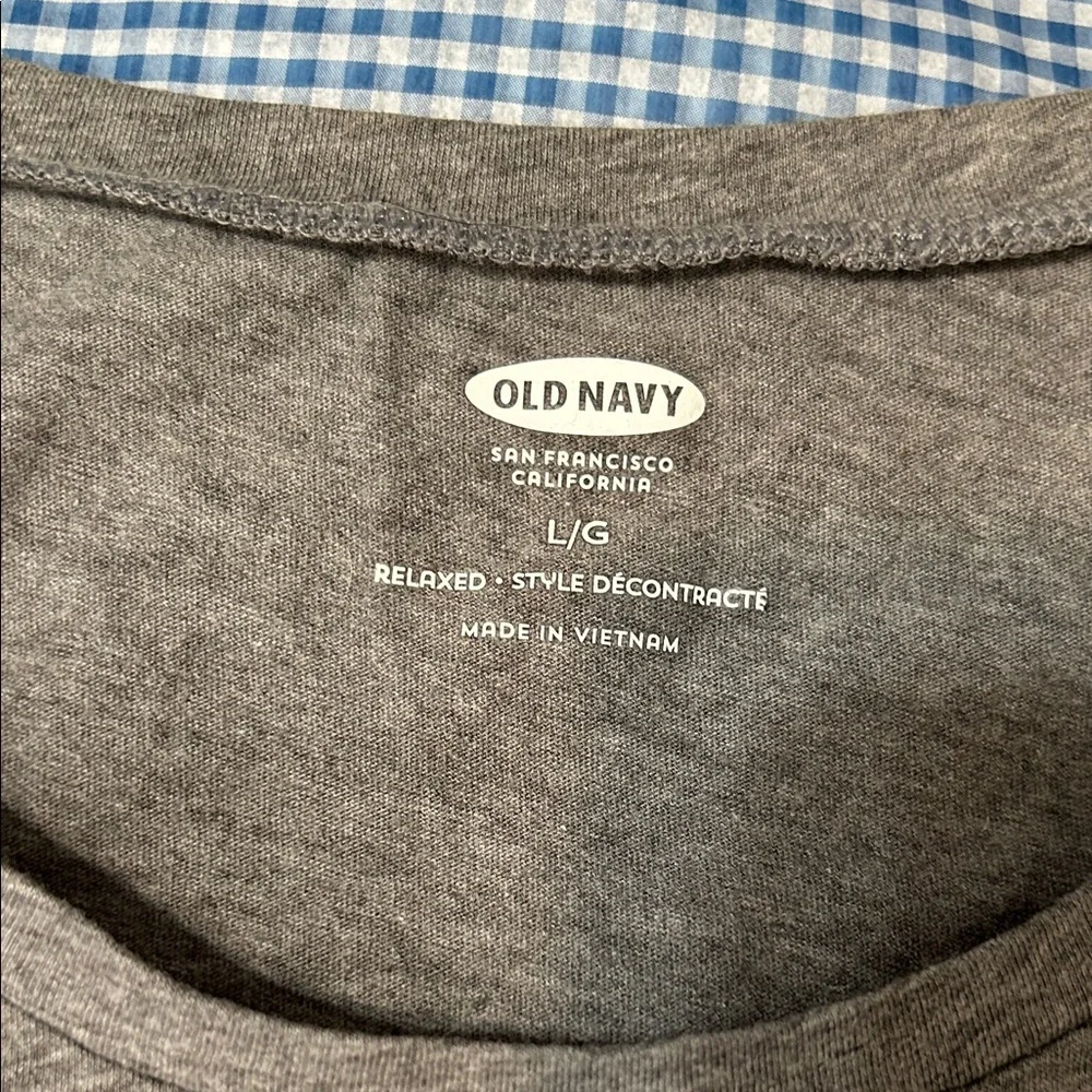 Old Navy Gray Tee with Red #CHEERS